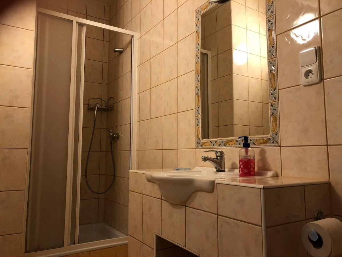 Garni Pension U Svateho Urbana Микулов Екстериор снимка