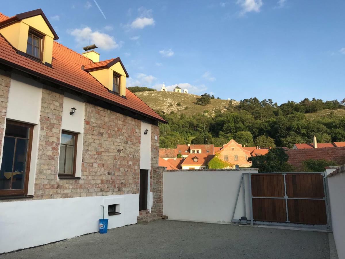 Garni Pension U Svateho Urbana Микулов Екстериор снимка